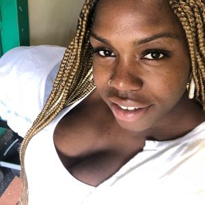 Meet your Posher, Ivana